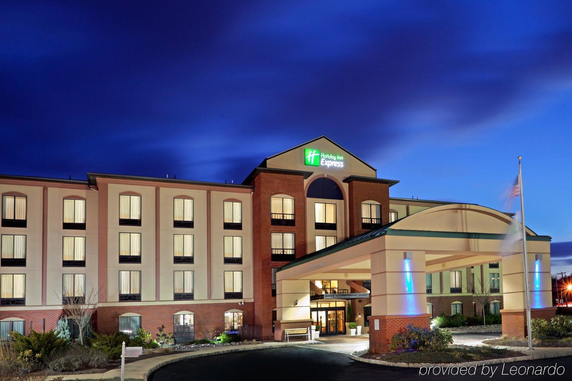 Fairfield Inn & Suites By Marriott Bridgewater Branchburg/Somerville Buitenkant foto